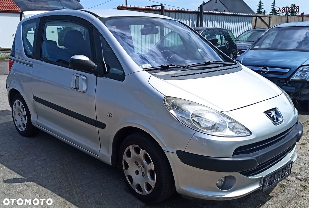 PEUGEOT 1007 1.4 Benzyna 2006r - 3