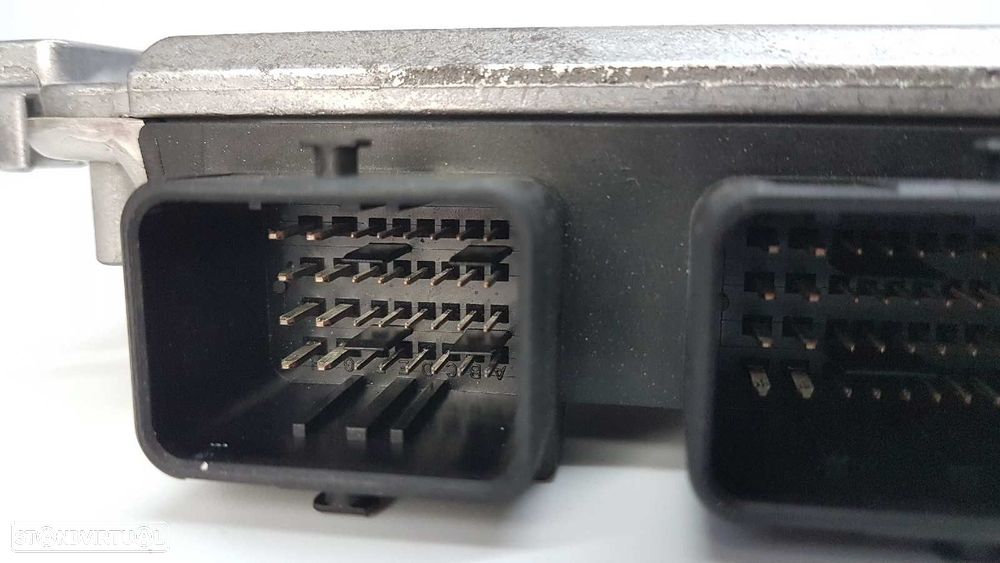 CENTRALINA DO MOTOR UCE CITROEN C5 BERLINA 2.0 HDI SX - 4