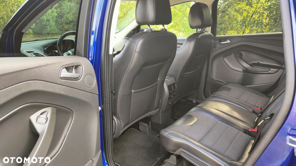Ford Kuga 2.0 TDCi 2x4 Titanium - 19