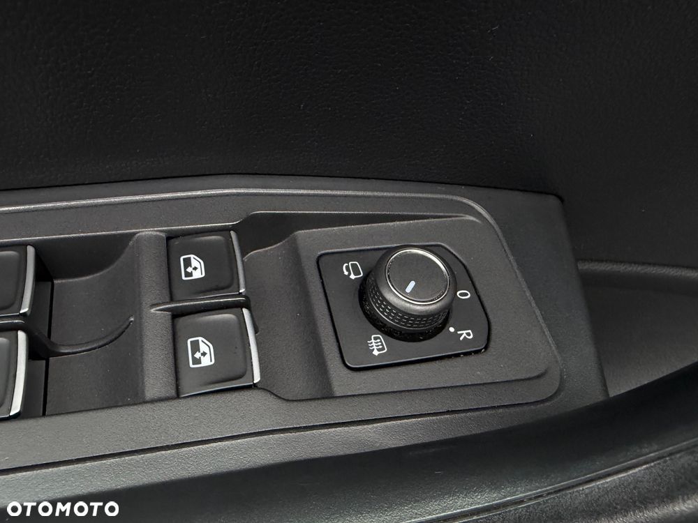 Volkswagen T-Roc 1.5 TSI OPF ACTIVE - 22