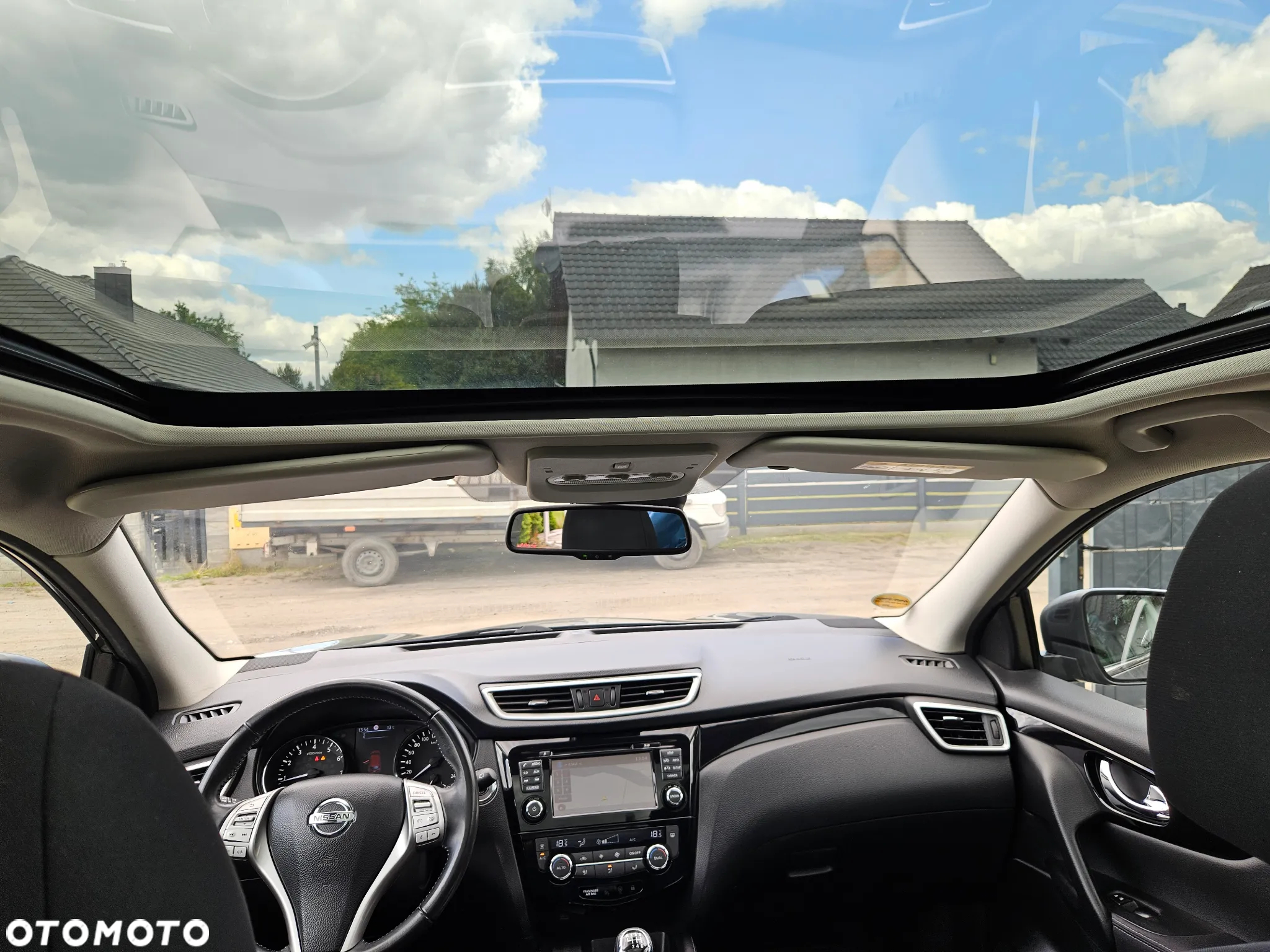 Nissan Qashqai 1.2 DIG-T N-Connecta EU6 - 12