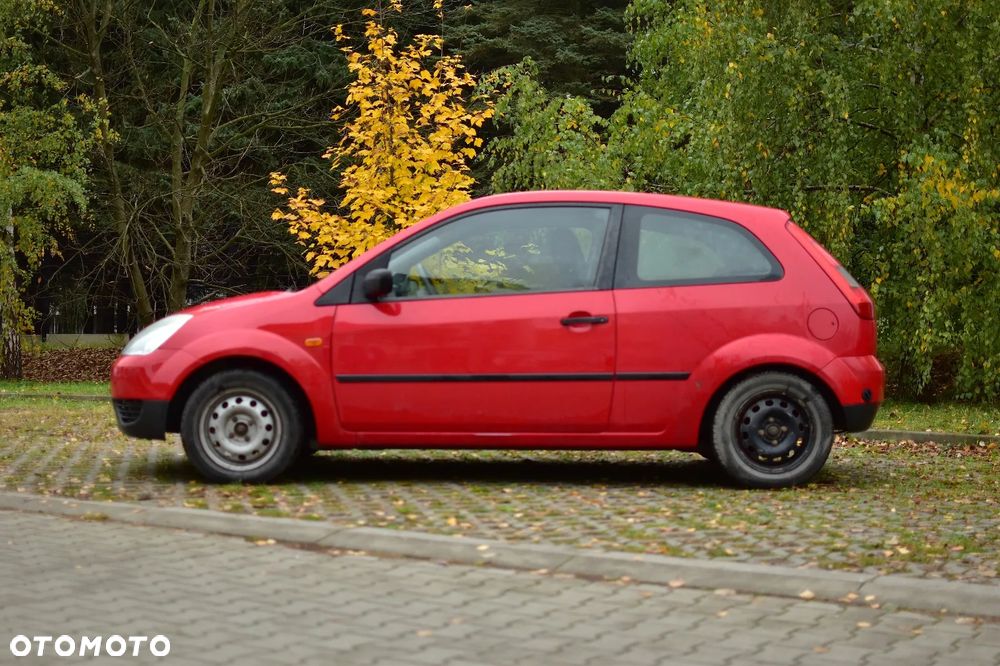 Ford Fiesta 1.3 Ambiente - 3