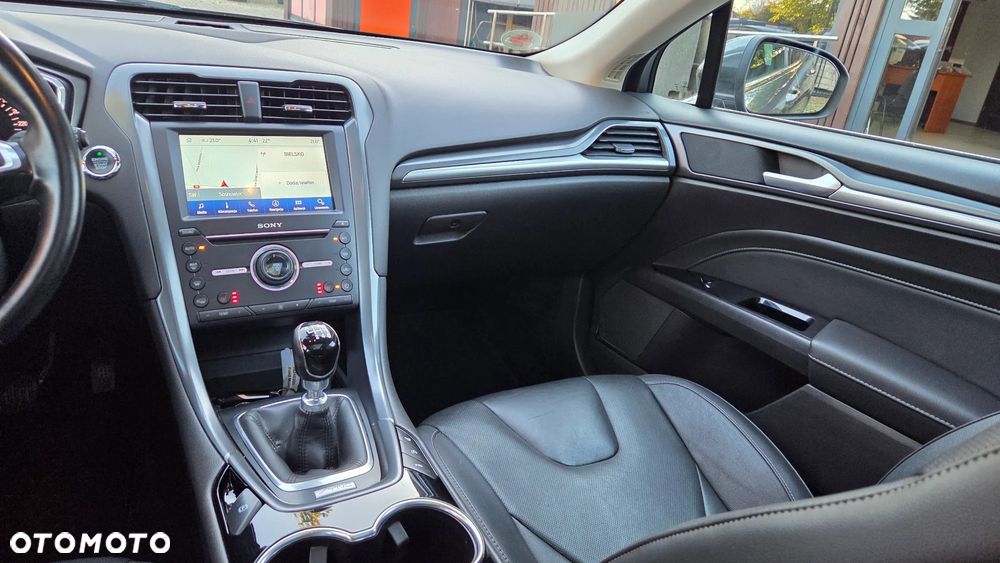 Ford Mondeo 2.0 TDCi STart-Stopp Titanium - 32