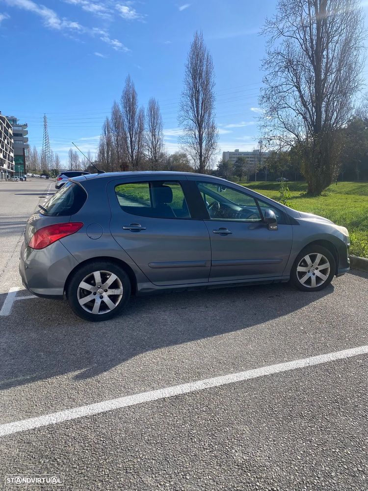 Peugeot 308 1.6 HDi Executive CVM6 - 2