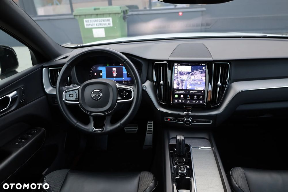 Volvo XC 60 T6 AWD Recharge Geartronic RDesign - 29