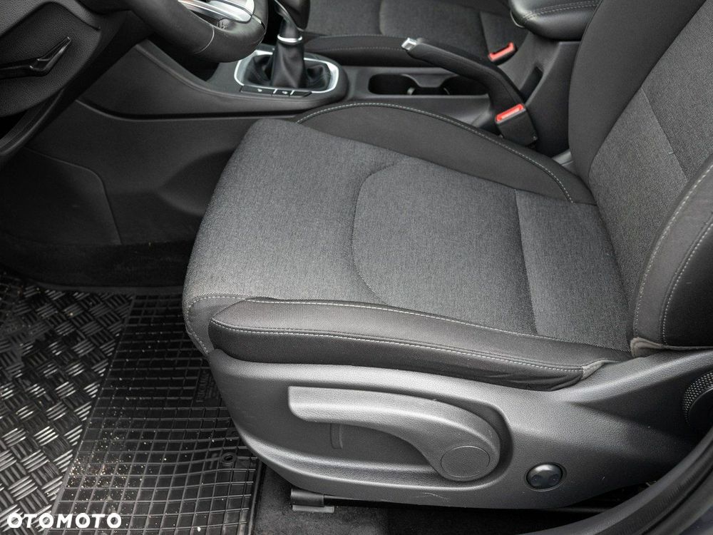 Hyundai i30 1.5 DPI Comfort - 11
