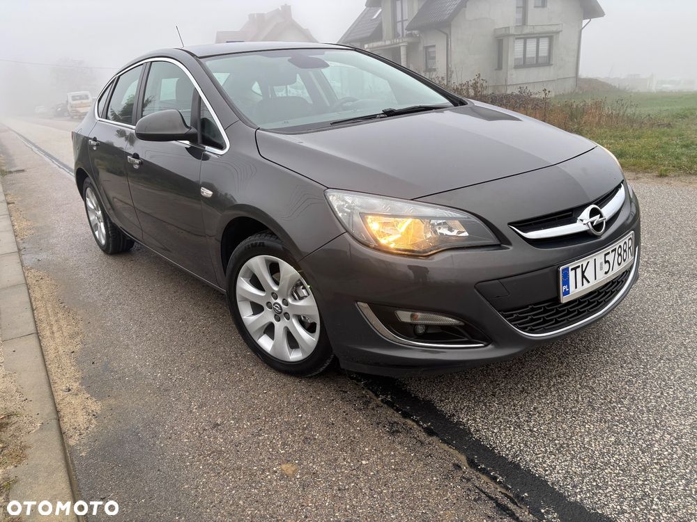 Opel Astra 1.4 Turbo - 13