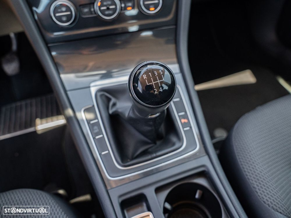 VW Golf Variant - 44