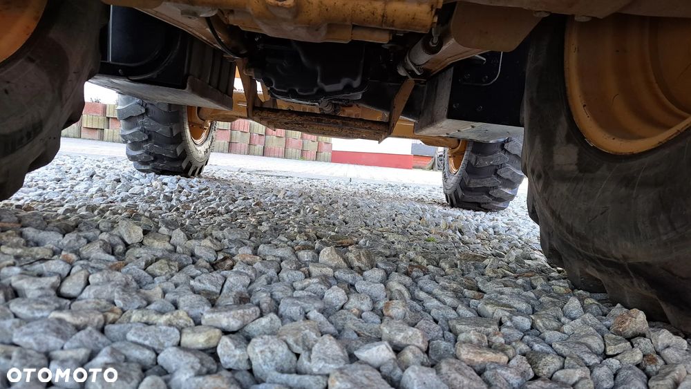 Caterpillar 432F3 - 19