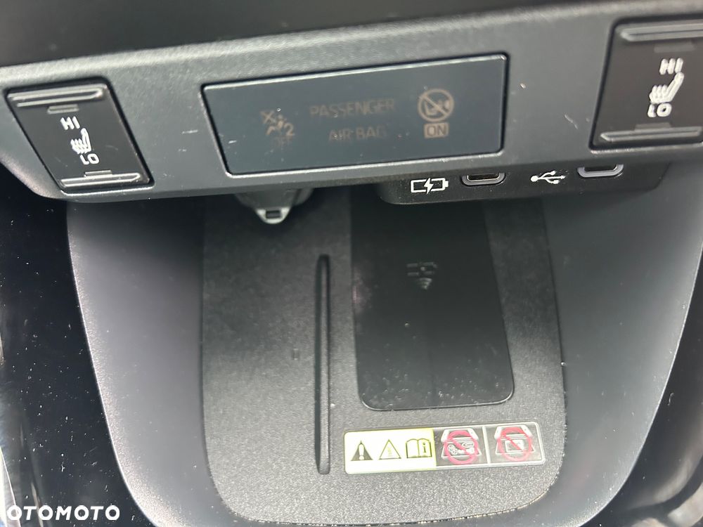 Toyota Yaris Hybrid 1.5 GR Sport - 29