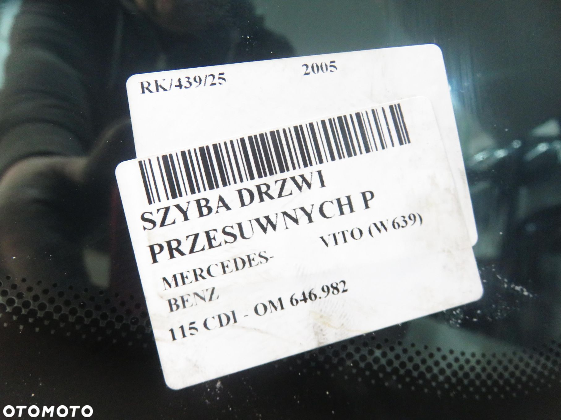 SZYBA DRZWI PRZESUWNYCH PRAWA MERCEDES VITO W639 - 6