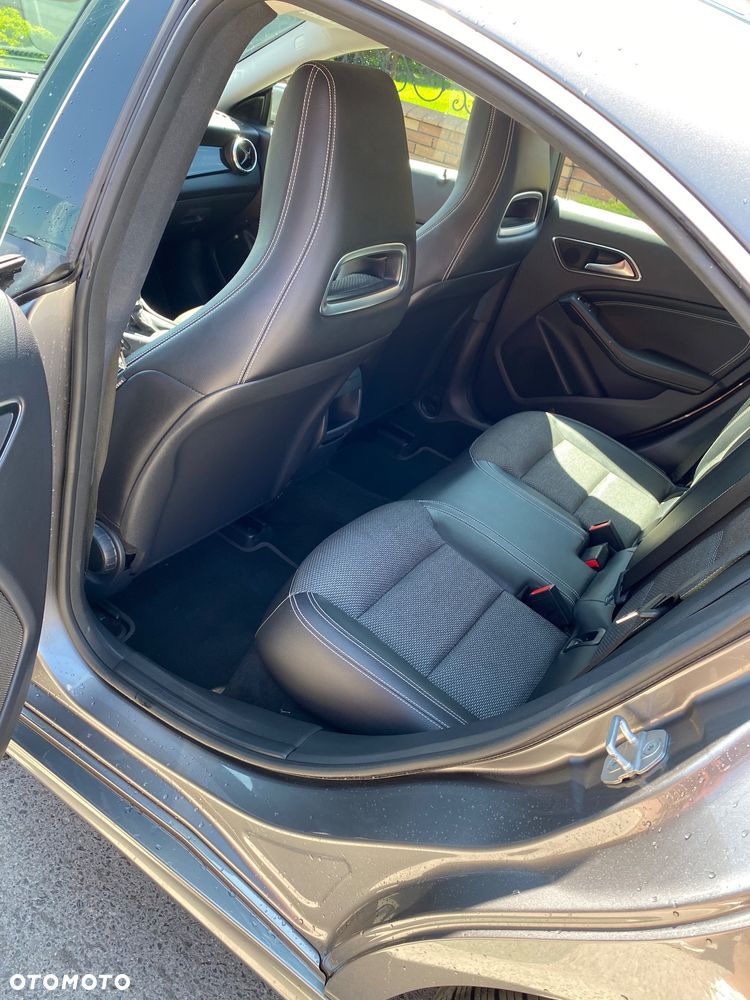 Mercedes-Benz CLA 180 - 8