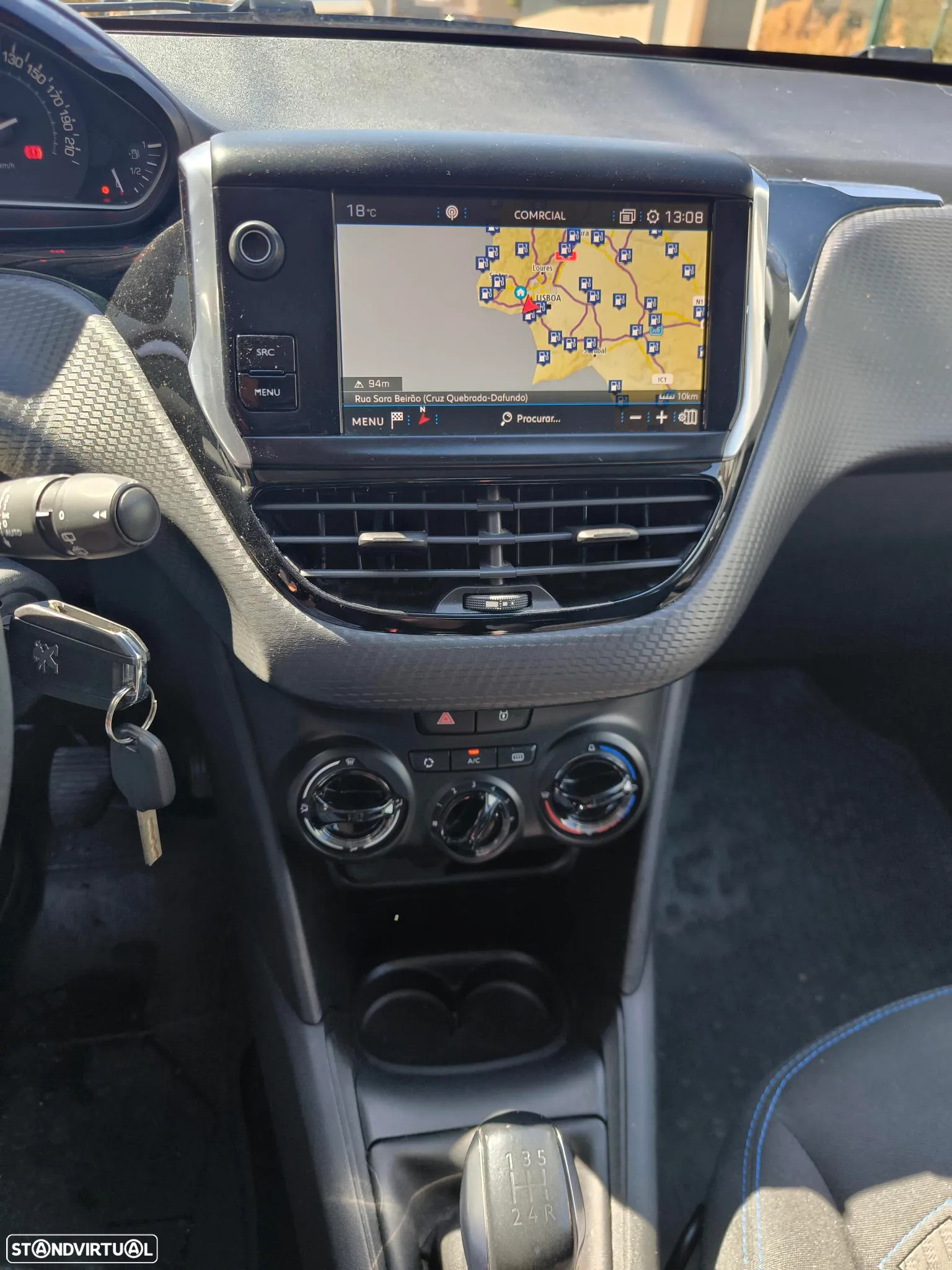 Peugeot 208 1.2 PureTech Signature - 9