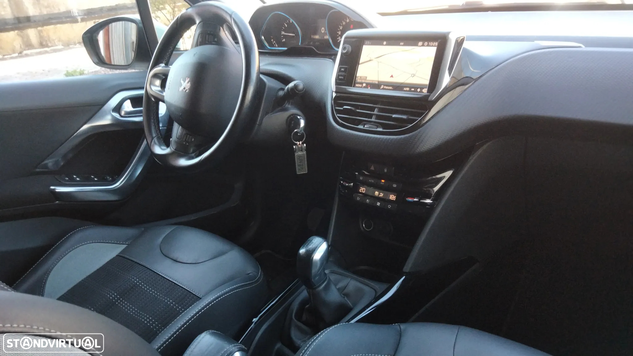 Peugeot 2008 1.6 BlueHDi Crossway - 12