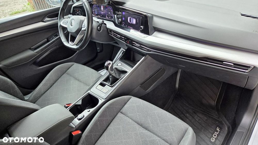 Volkswagen Golf - 29