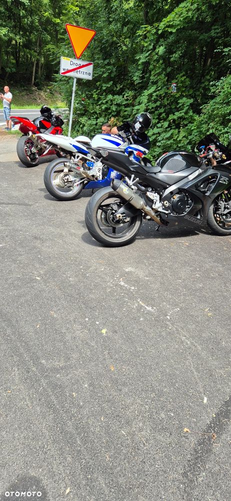 Suzuki GSX-R - 22