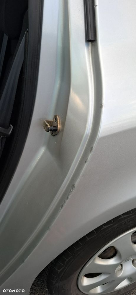 Peugeot 307 1.6 - 13
