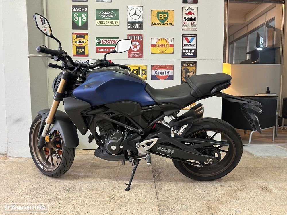 Honda CBF 300 - 2