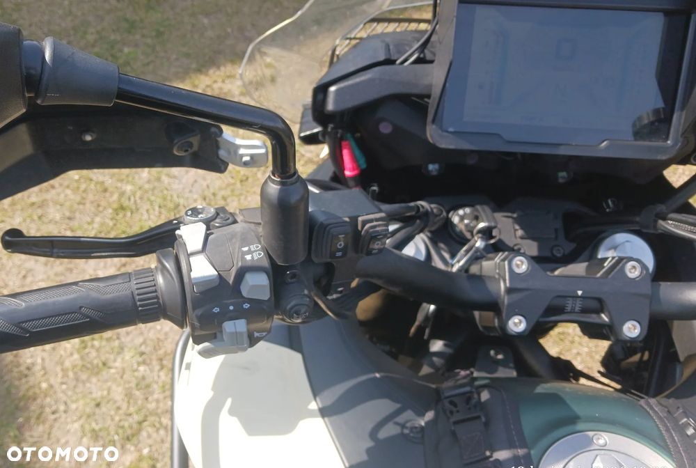 QJMOTOR SRT 800SX - 11