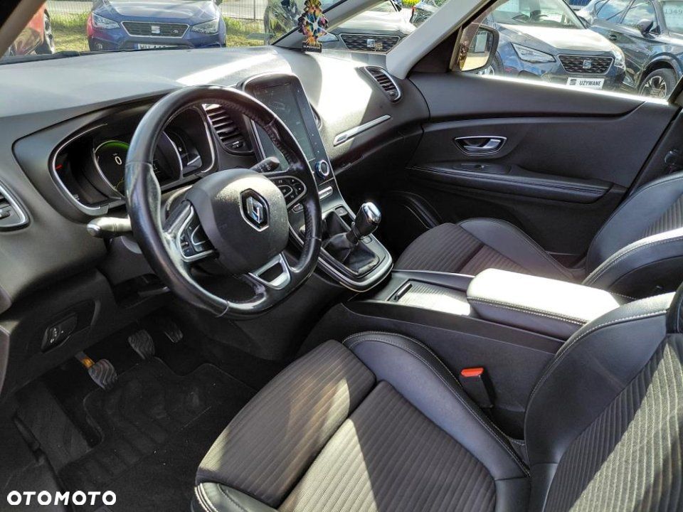 Renault Scenic - 10