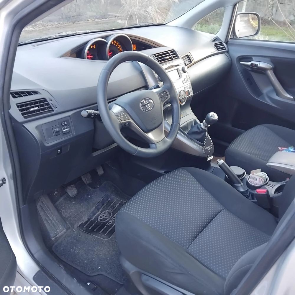Toyota Verso 2.0 D-4D - 7
