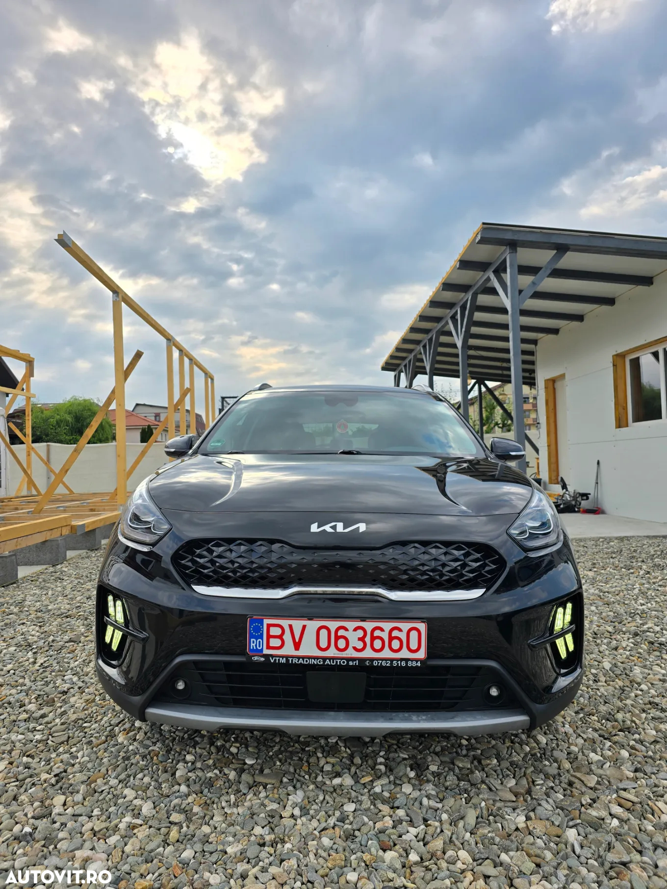 Kia Niro 1.6 GDI PHEV 2WD OPF Aut. Spirit - 2
