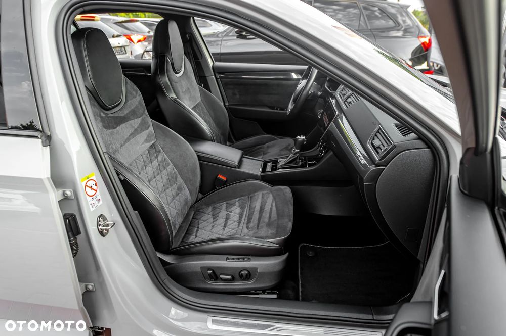 Skoda Superb 2.0 TSI DSG SportLine - 22