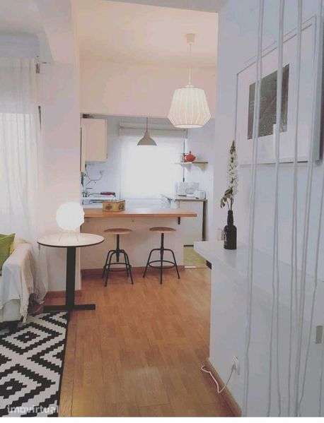 Colourful and spacious studio in Arroios - Grande imagem: 2/12