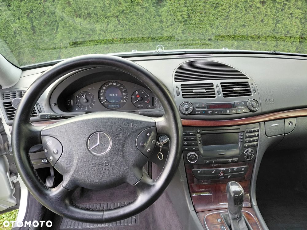 Mercedes-Benz Klasa E - 22