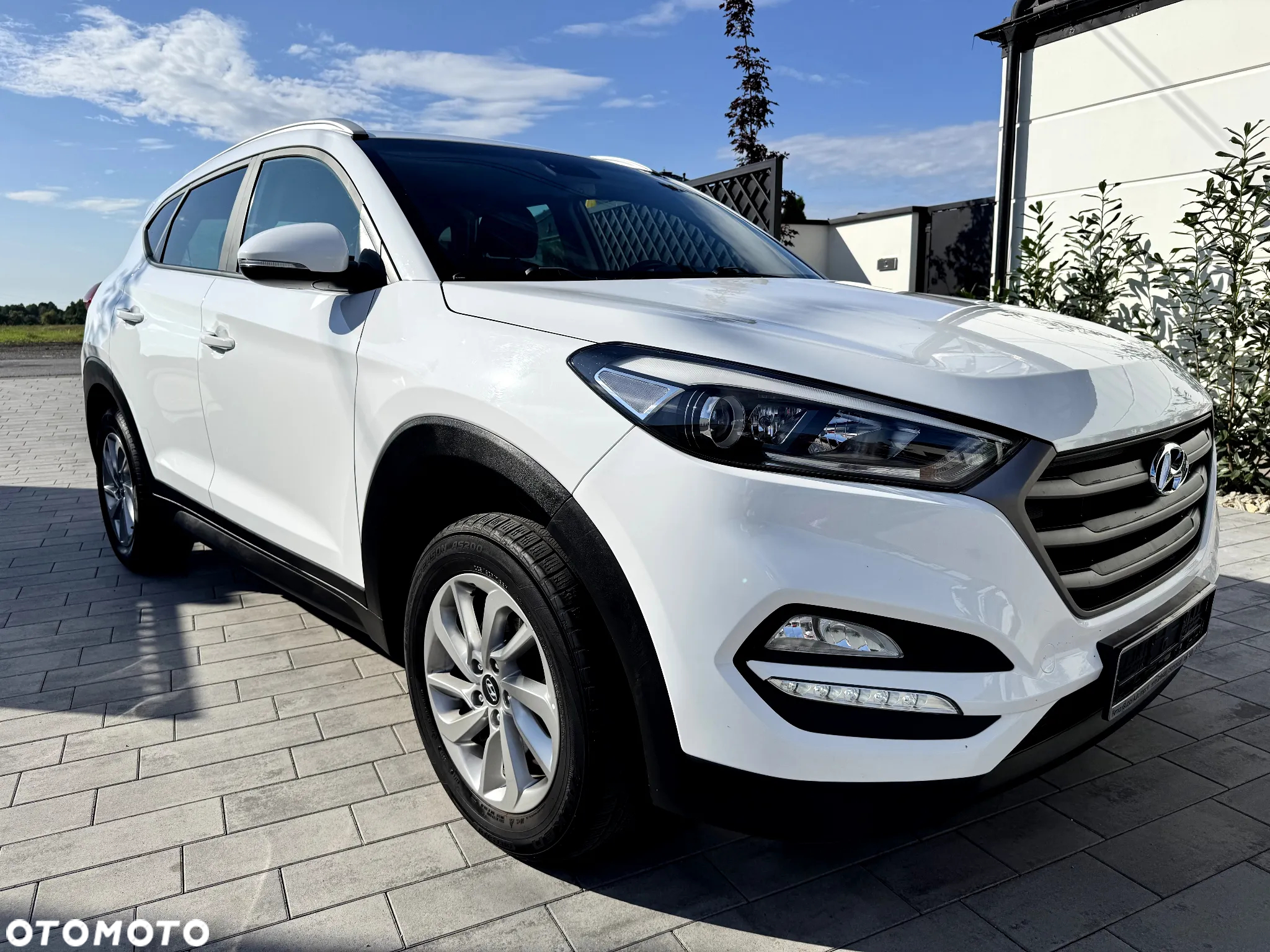 Hyundai Tucson blue 1.6 GDi 2WD Navi - 14