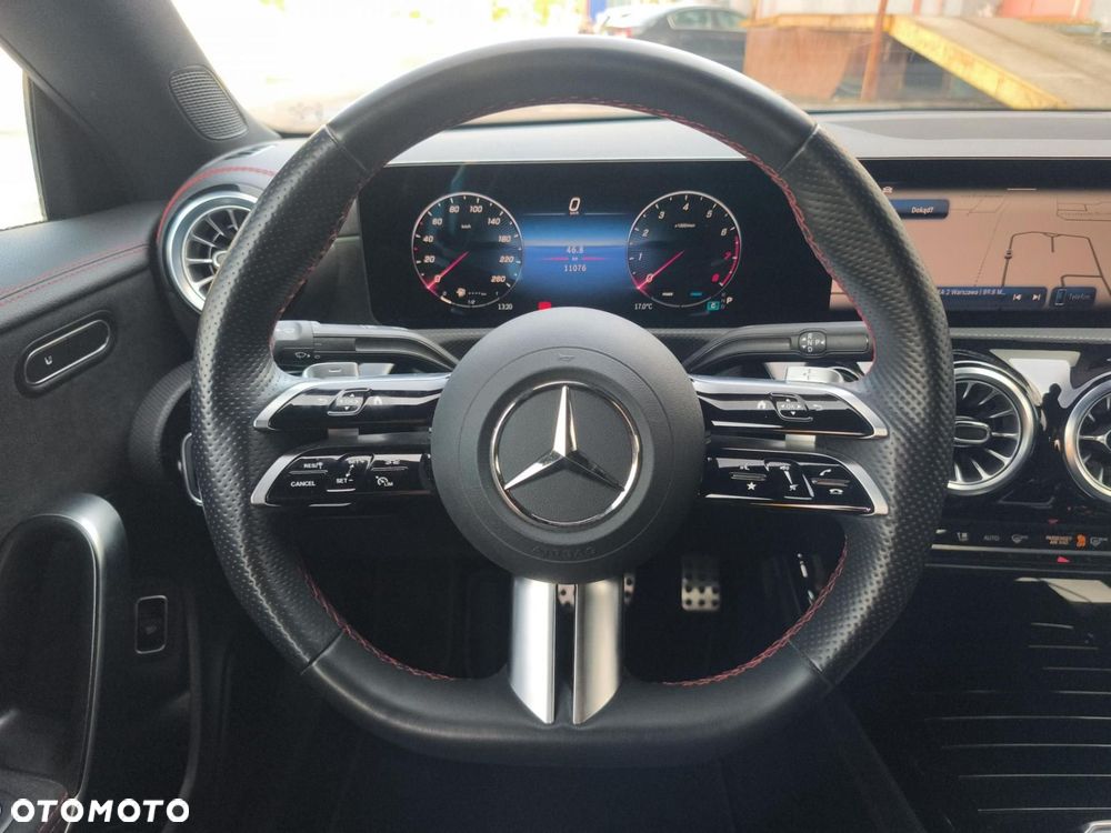 Mercedes-Benz CLA - 16