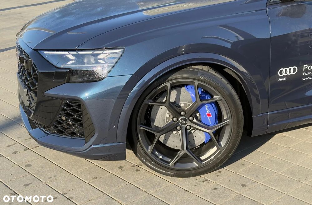 Audi RS Q8 - 10