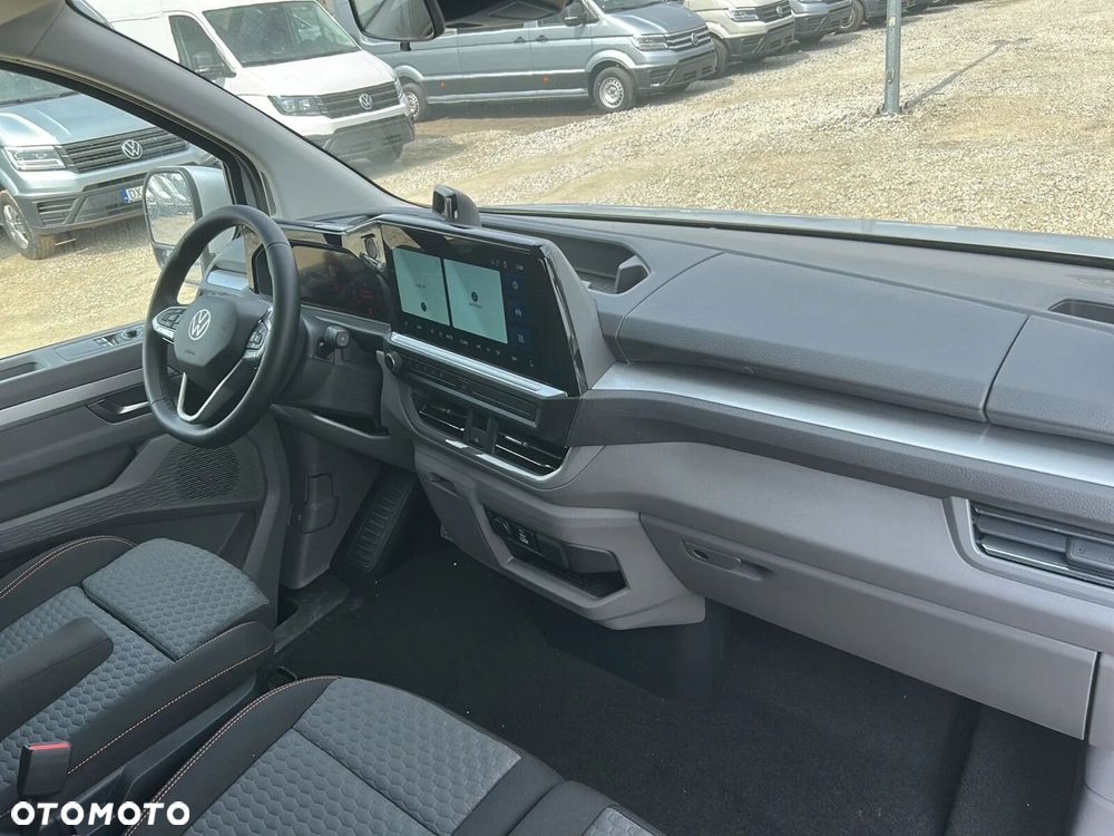 Volkswagen Caravelle - 10