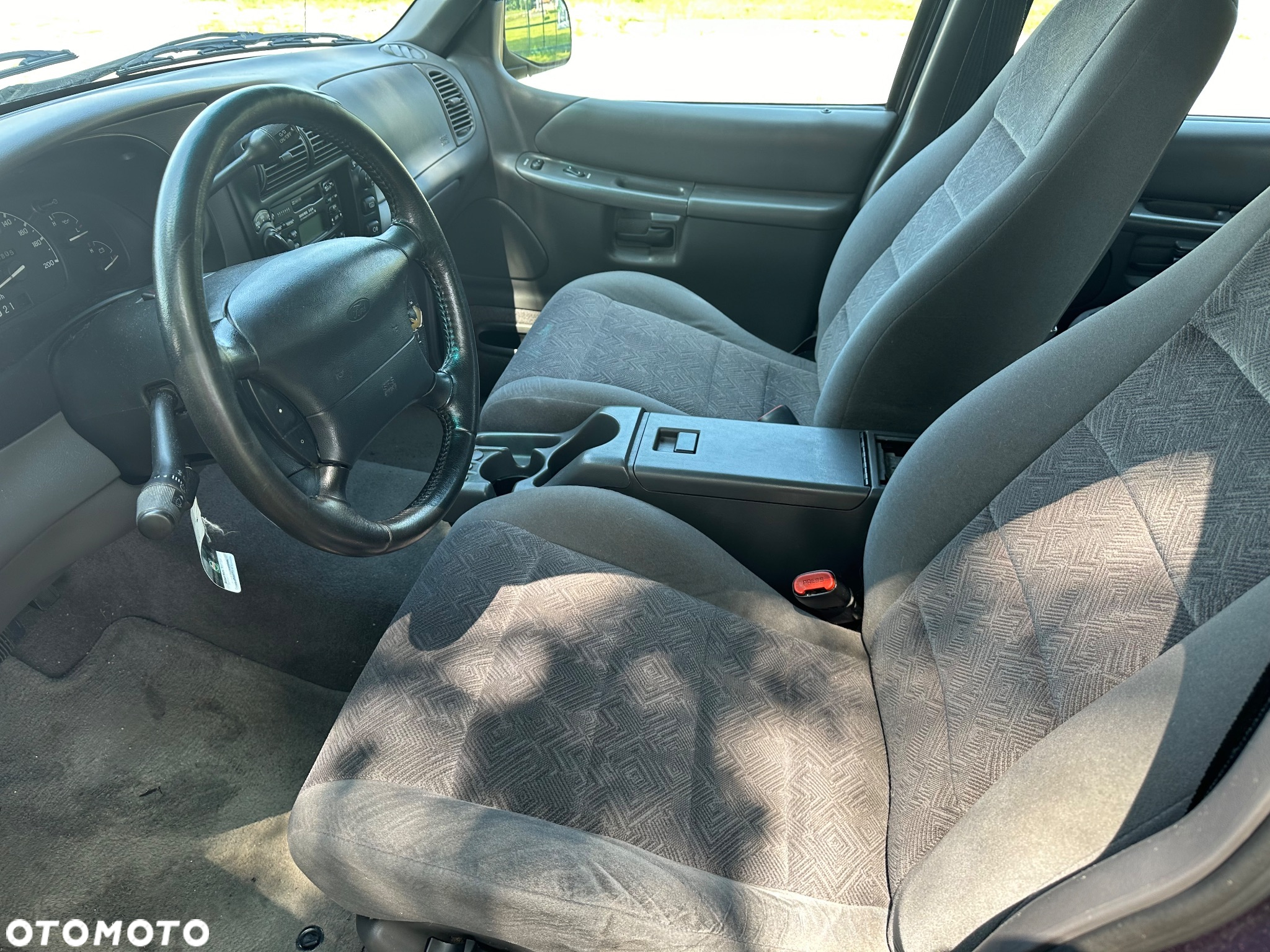Ford Explorer 4.0 - 14