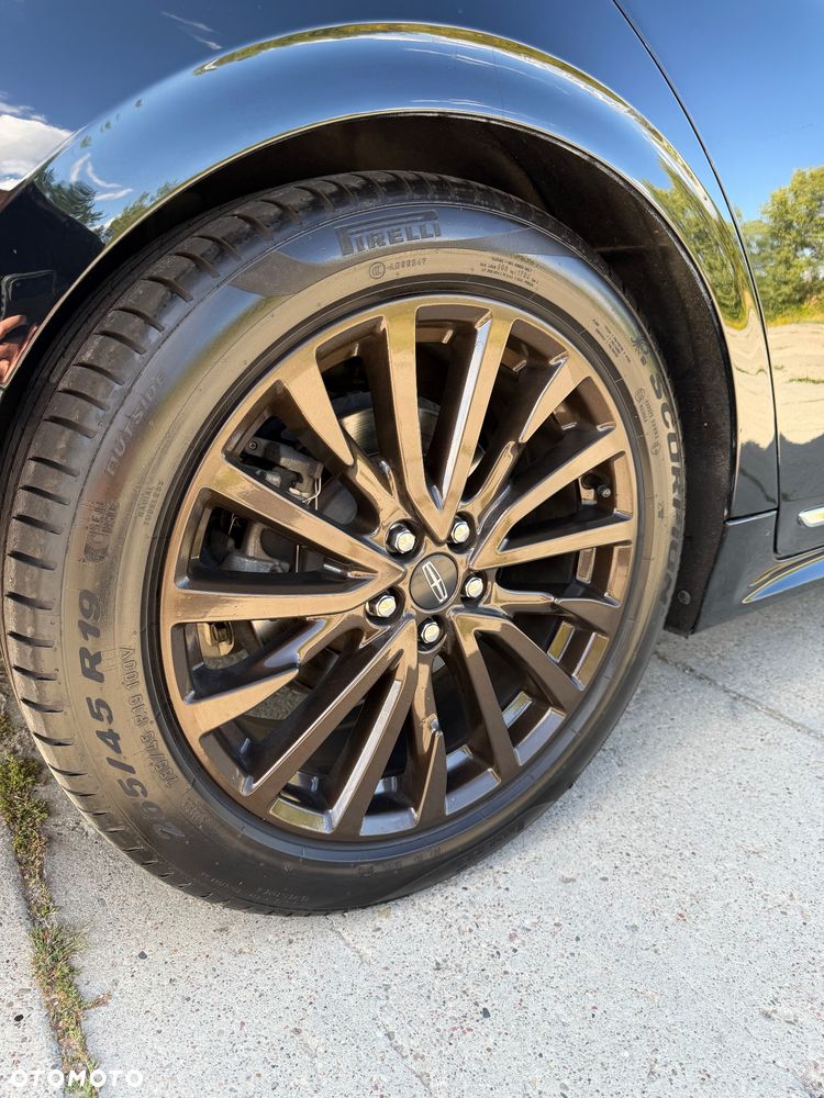 Lincoln Continental - 14