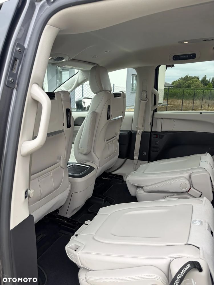 Chrysler Pacifica - 26