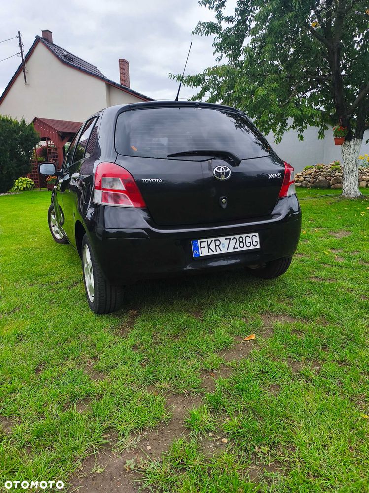 Toyota Yaris - 3