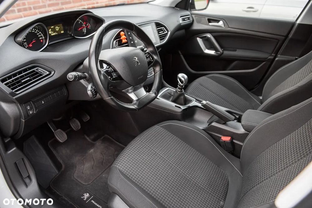 Peugeot 308 BlueHDi 130 Stop & Start Active Business-Paket - 16