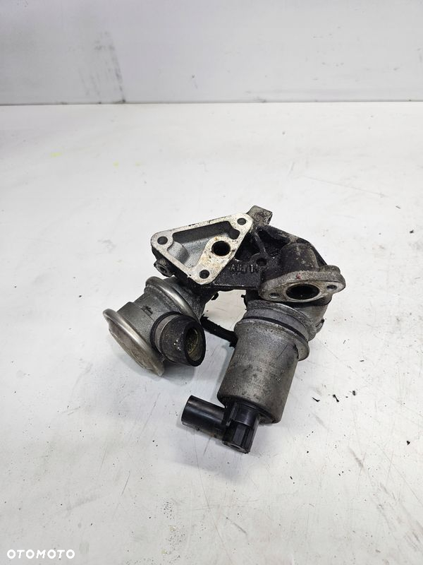 ZAWÓR EGR AUDI A4 B6 B7 1.6 FSI 06B131817L - 4