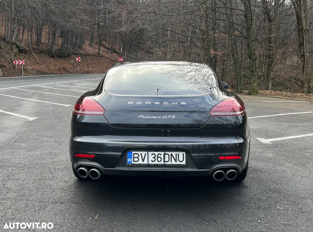 Porsche Panamera 4.8 PDK GTS - 6