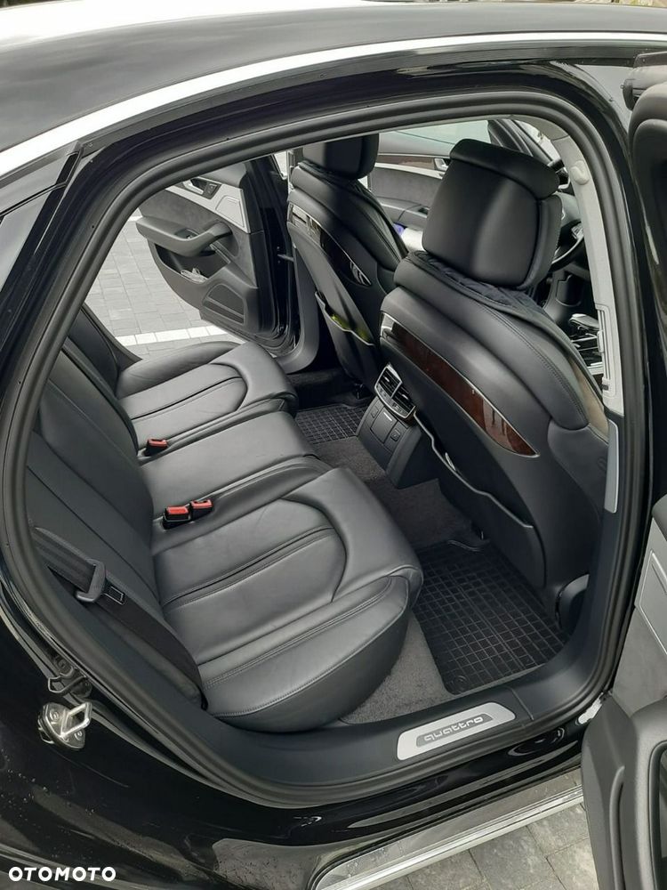 Audi A8 - 12