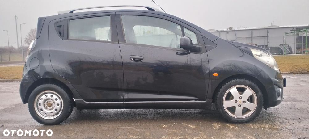 Chevrolet Spark - 30