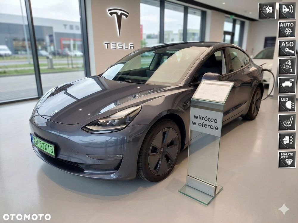 Tesla Model 3 - 1