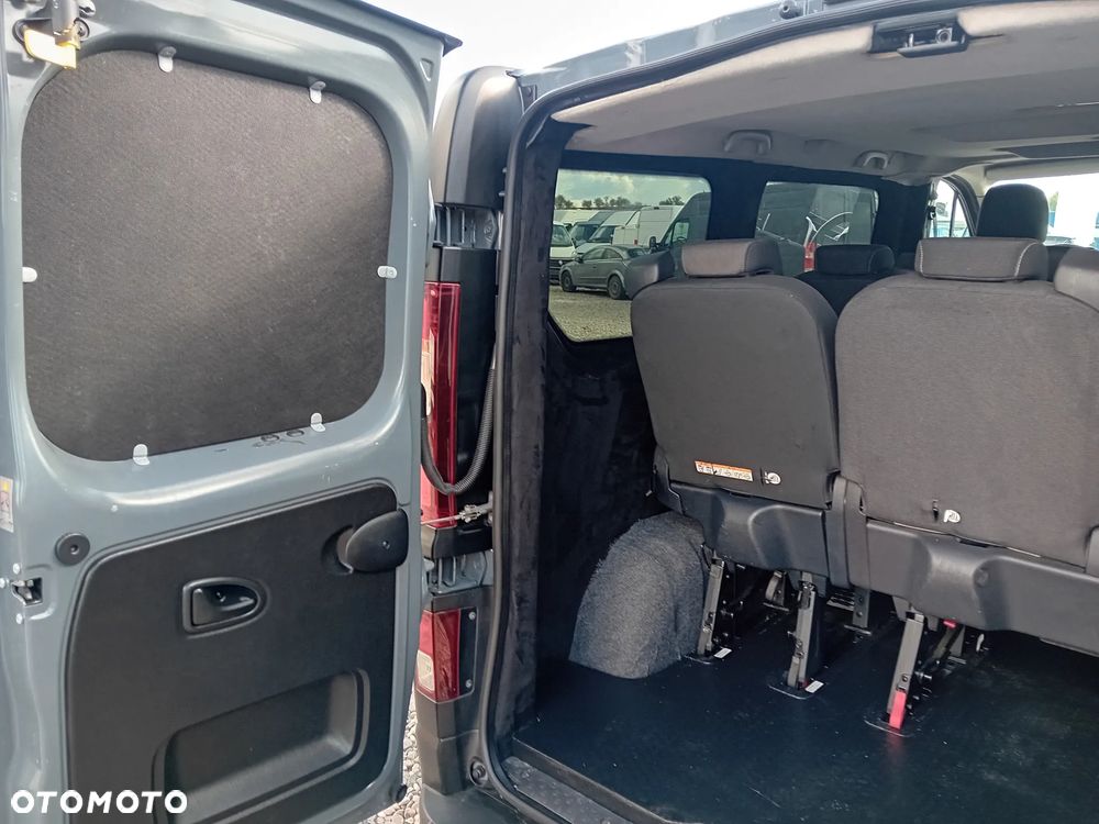 Renault Trafic - 11