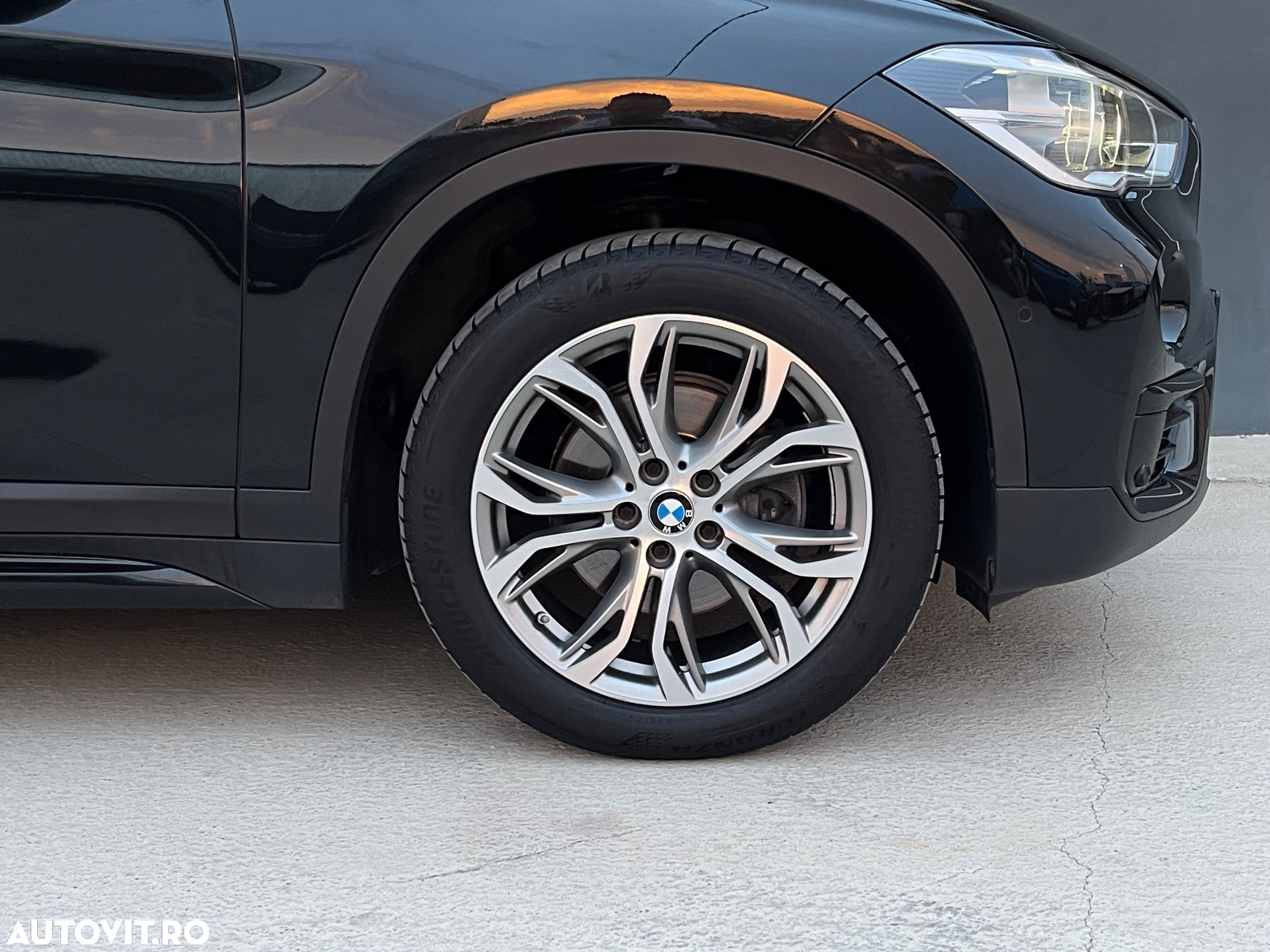 BMW X1 sDrive18d Sport Line - 14