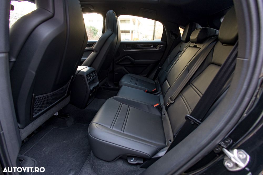 Porsche Cayenne Standard - 31