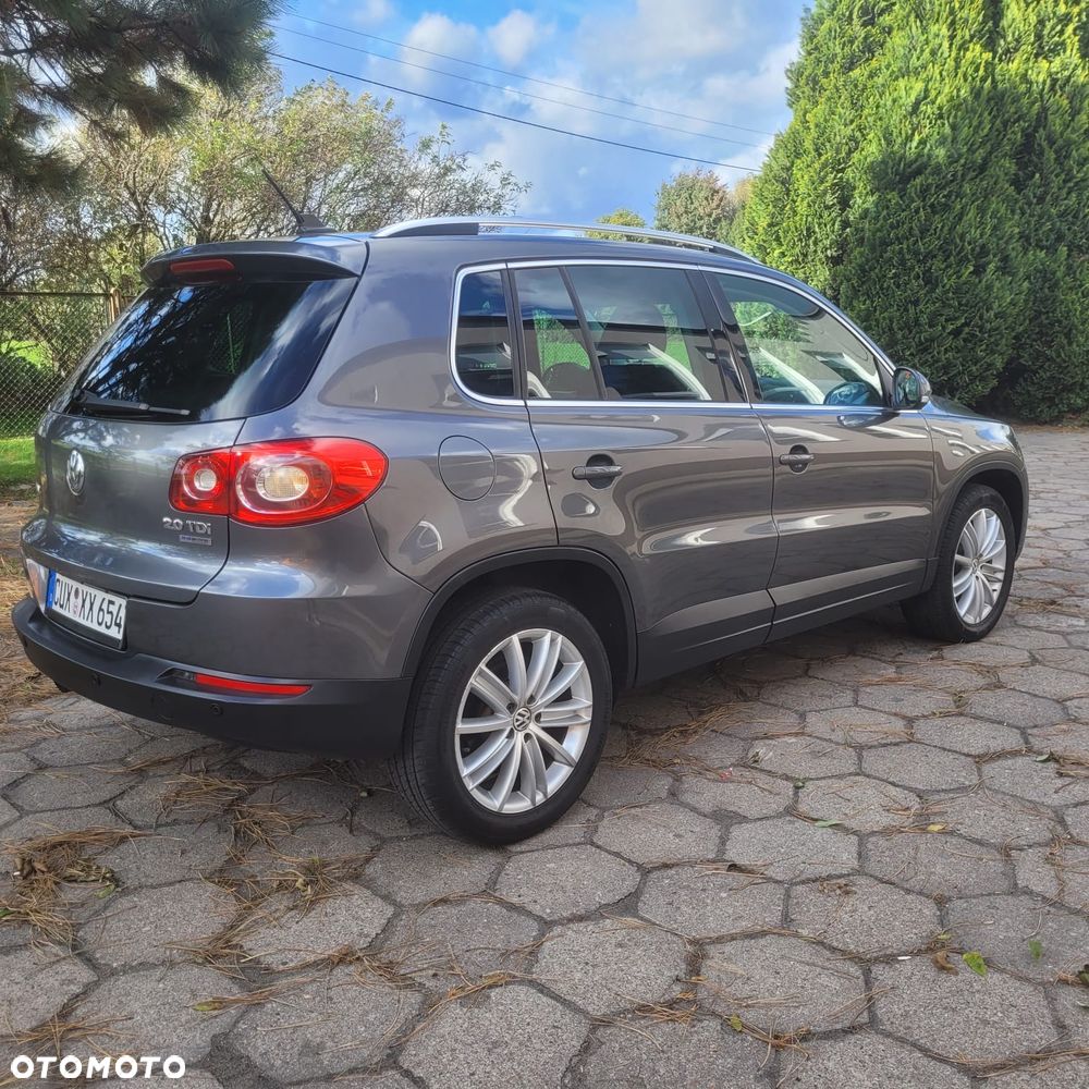Volkswagen Tiguan - 5
