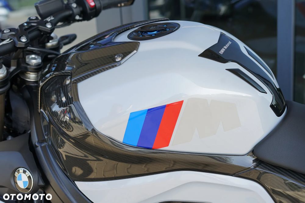 BMW S - 27