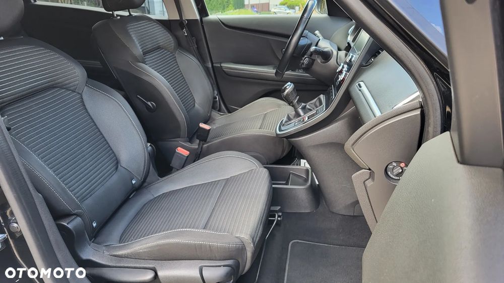 Renault Grand Scenic ENERGY dCi 130 INTENS - 11