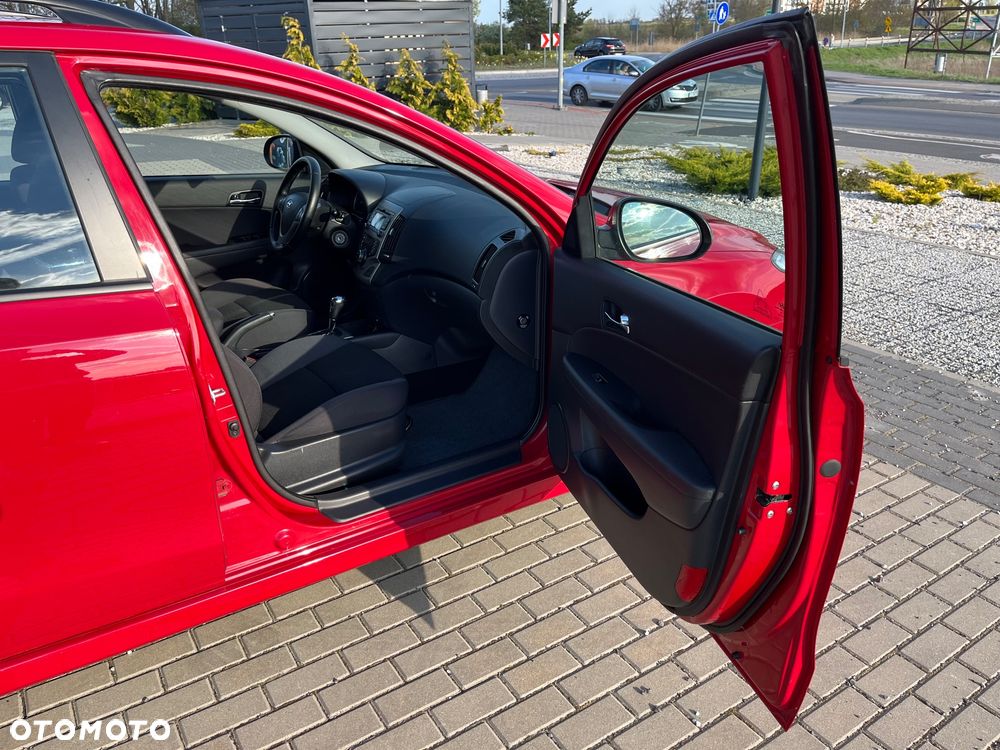 Hyundai i30 1.6 Comfort - 29